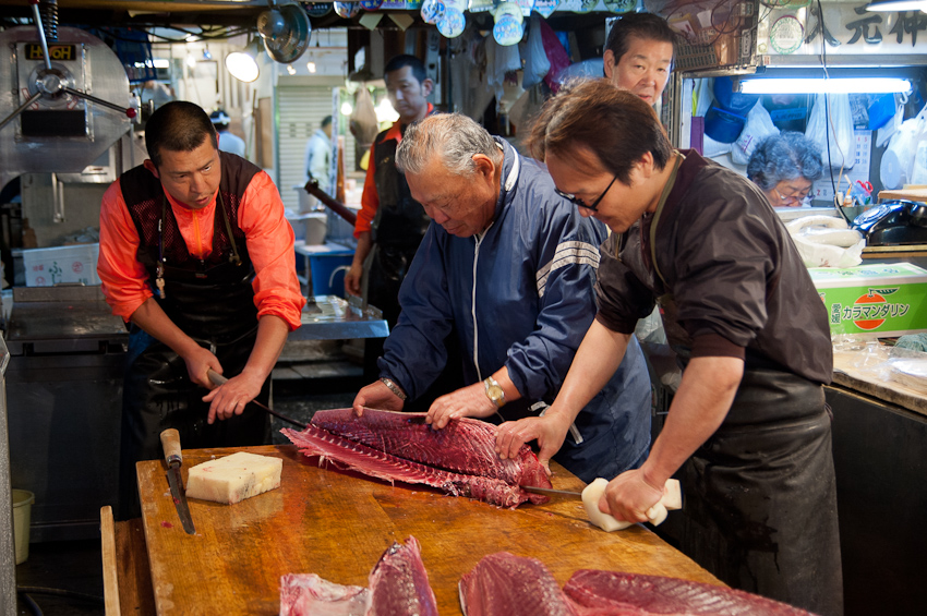 Filleting Tuna